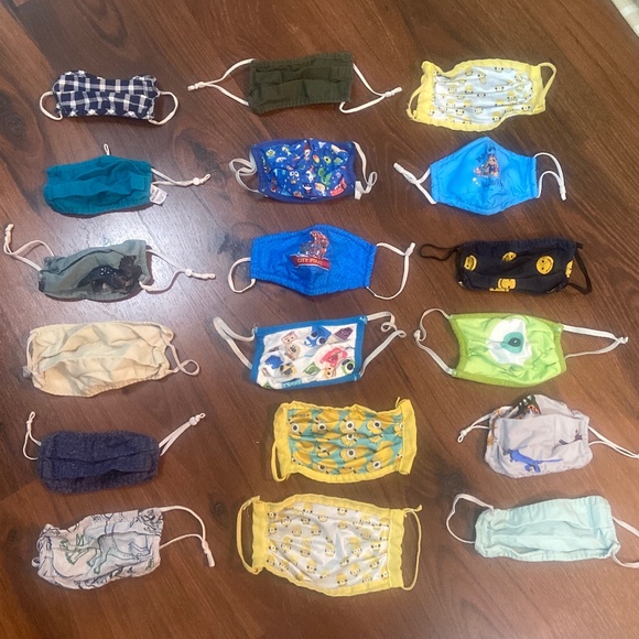18 KIDS FAVE MASKS COTTON DISNEY TOY STORY PIXAR MINIONS DINOSAURS PAW PATROL - Picture 3 of 9